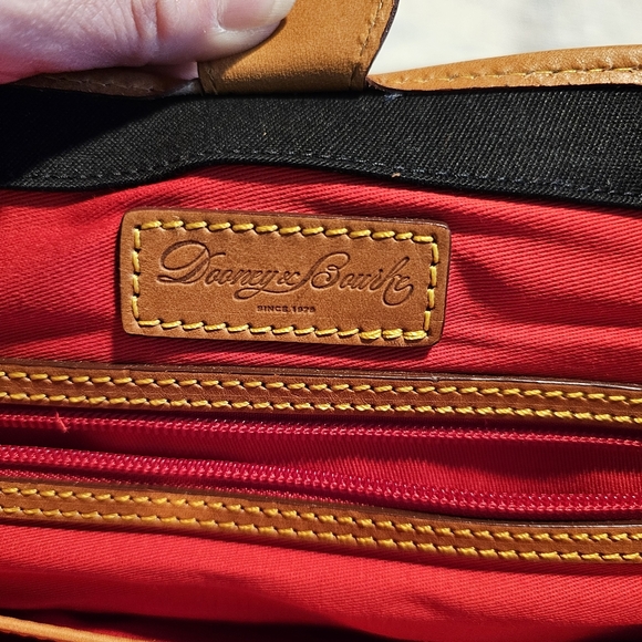 Dooney & Bourke Tote Cabriolet Strap Handle Large Cindy, Black/Tan, NEW SOLD OUT - Picture 10 of 11